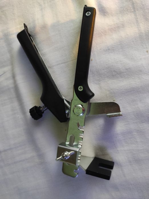 Cleste metalic sistem nivelare CONFORT