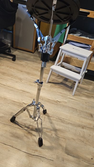 Барабани (падове)  с метална стойка