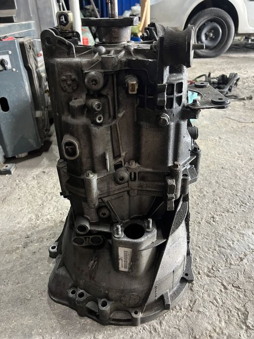 Cutie Viteze manuala Bmw E91 318d