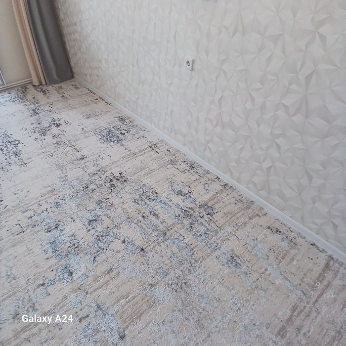 Продам ковер турецкии новыи