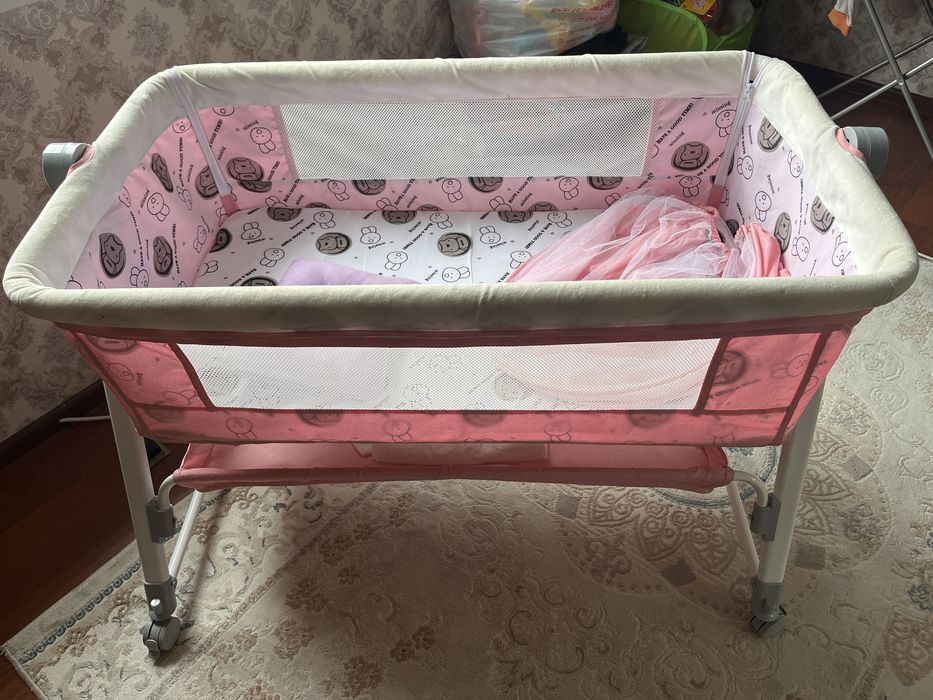 Продам манеж срочно