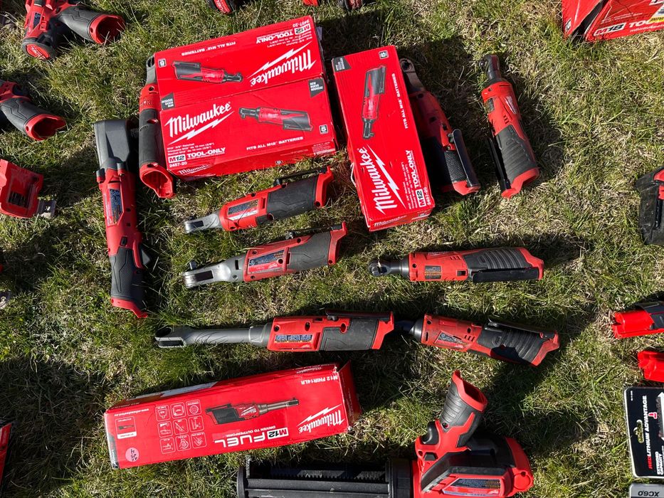 Инструменти МИЛУОКИ и батерии MILWAUKEE