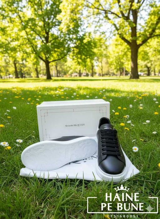 Adidasi Alexander Mc Q u e e n Negru Alb - Piele - Full Box