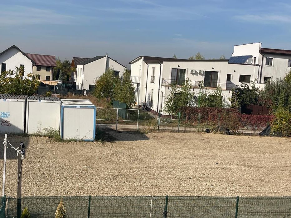 Teren de inchiriat in Otopeni ,acces DN1,Centura București, parcare mașini,Rent-a-car,spatii logistice.