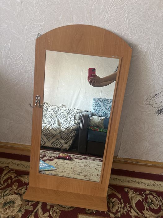 Продам компьютерный стол) и зеркало