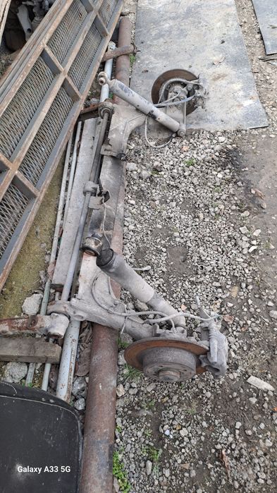 Заден мост за Рено Меган Сценик/Renault Megane Scenic