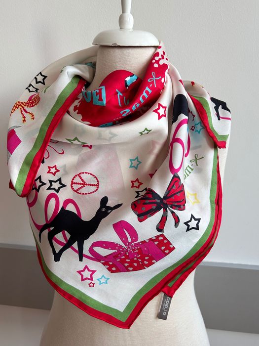 Codello silky scarf копринен цветен шал