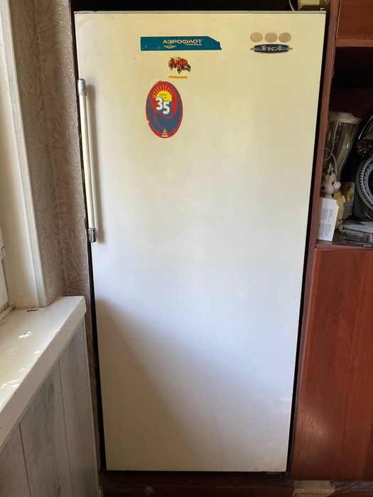 Холодильник ЗИЛ в отличном состоянии