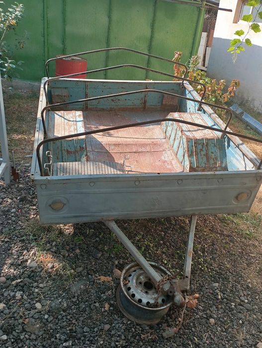 Продам прицеп легковой