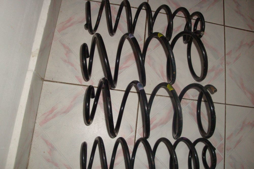 suspensie arc original arcuri mazda 3