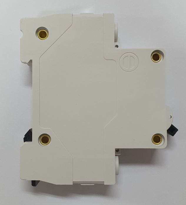 Автоматический выключатель