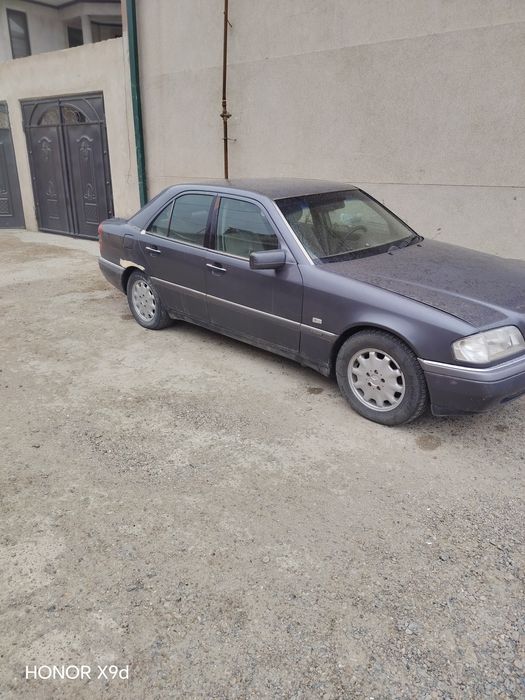 Mercedes-Benz 200 1995 — 2