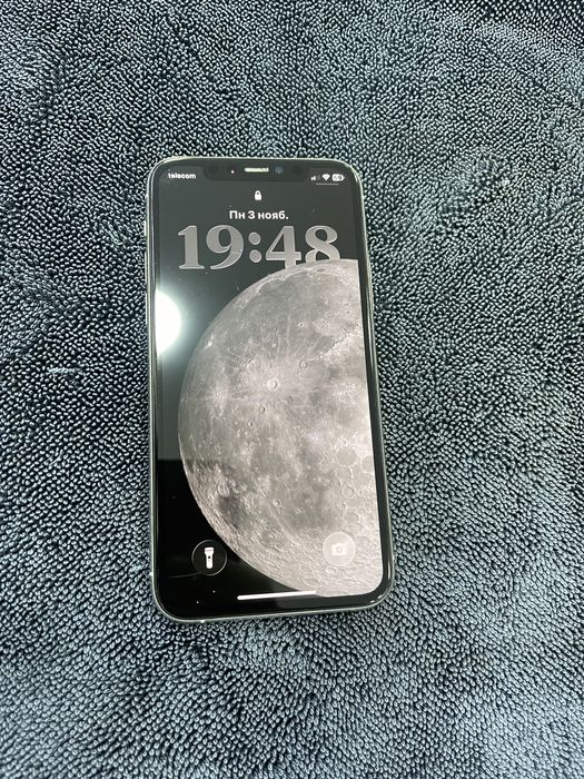 Телефон iPhone 11 pro 64 GB