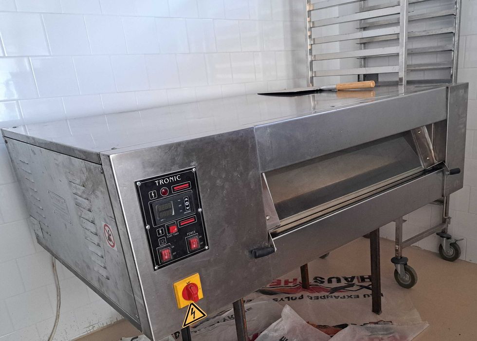 Професионална фурна за печива