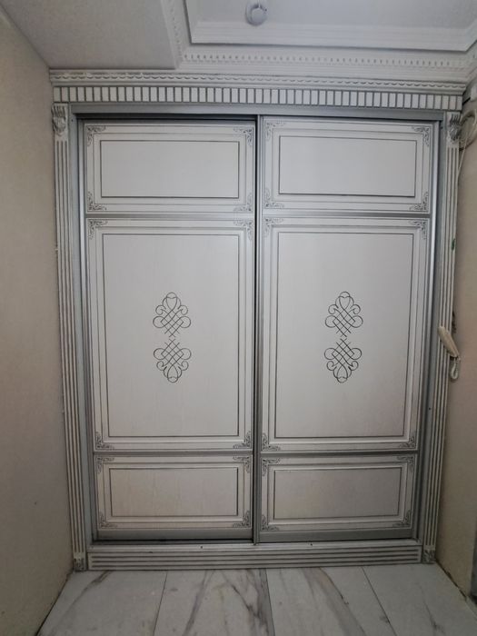 Продаётся прихожка!