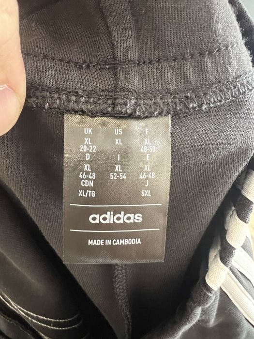 Adidas Men size L