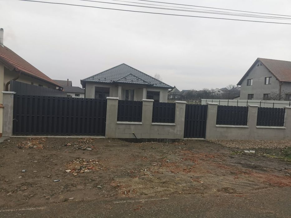 Vând casă construcție nouă