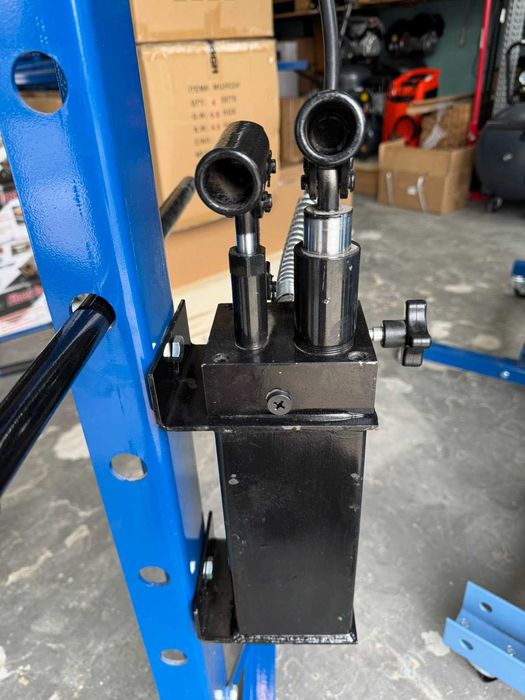 Промоция! Хидравлична преса 20т с две помпи за бърз и прецизен ход