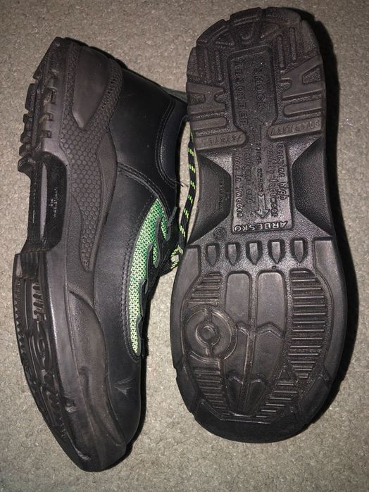 Bocanci Arbesko, marime 40.