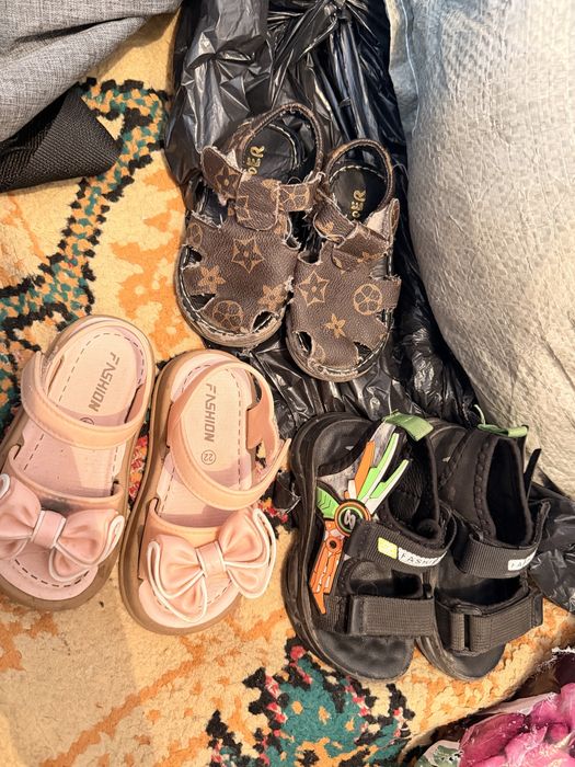 Детски обувь жаздық