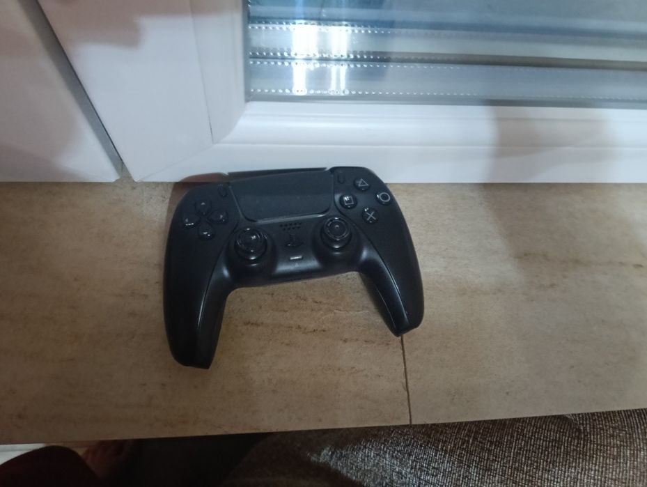 Playstation 5 2 джойстика бонус игра Fc26