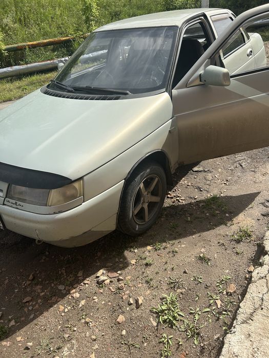 Продам ваз 2110 на полном ходу