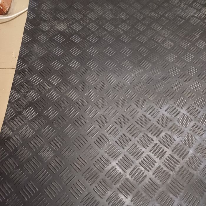 Дорожка резиновая толщ 3 мм