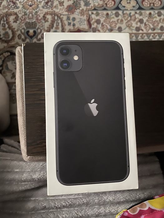 Продам iPhone 11 64G