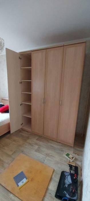 Продаётся двуспальний гарнитур