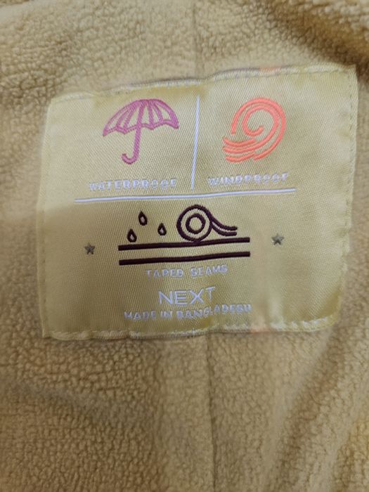 Salopeta next vant si ploaie