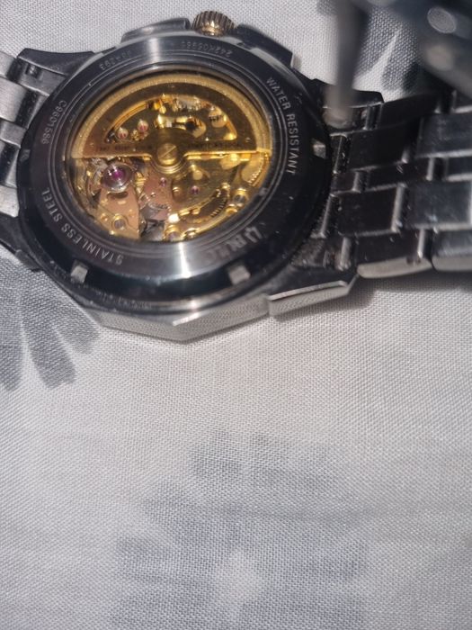 Ceas Bulova de vanzare!