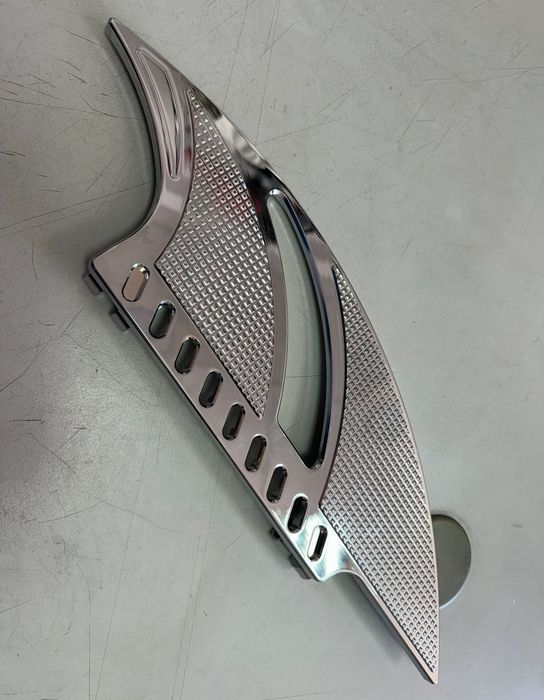 НОВИ платформи / степенки за Harley Davidson