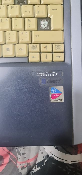 Laptop de colecție Fujitsu