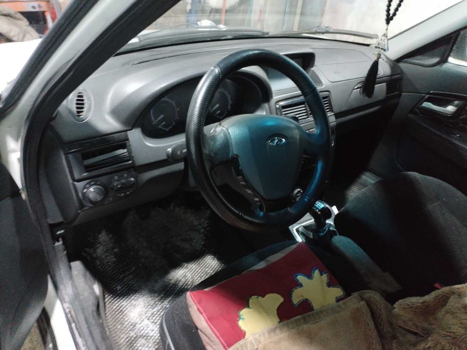 Лада приора 2172