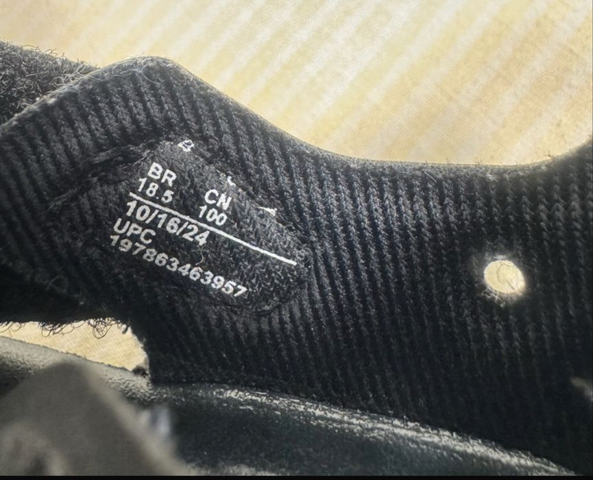 Sandale Nike marimea 18,5  noi fara eticheta.
