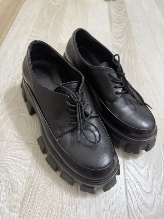 Женские туфли б/у