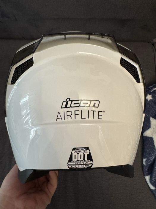 Casca moto Icon airflite alba L