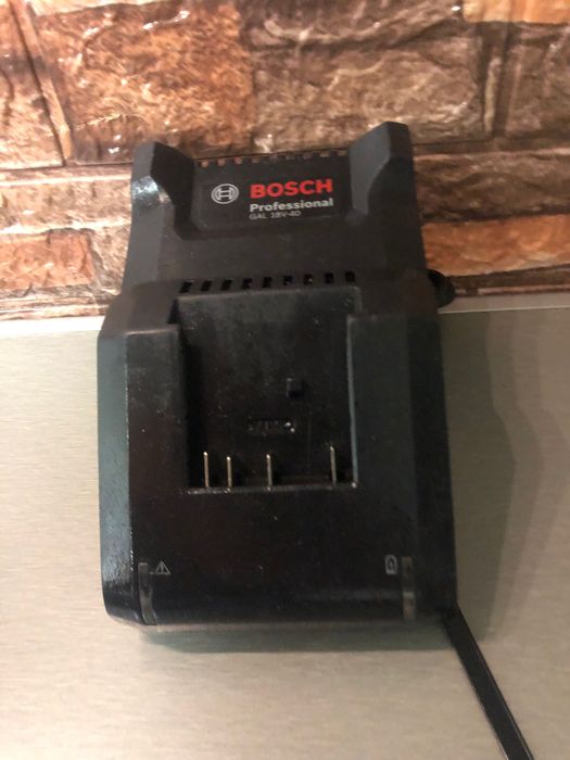 Incarcator BoSch de 14 si 18