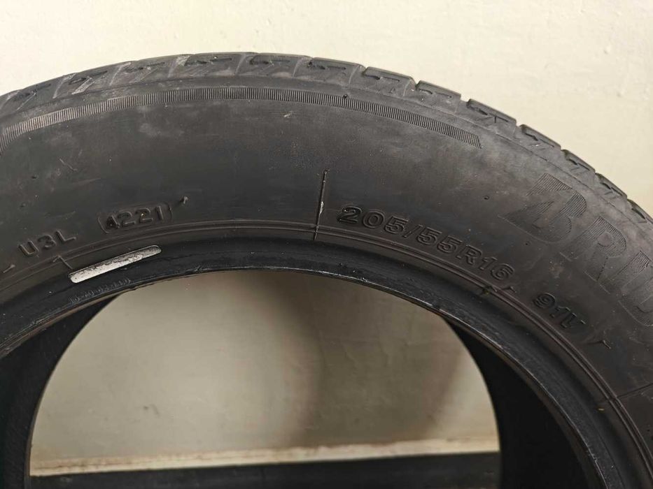 2 броя летни гуми Bridgestone Turanza T005 с размери 205/55/R16