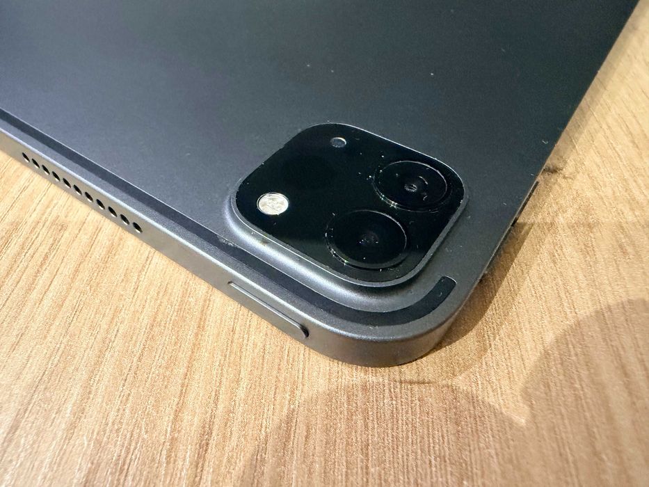iPad Pro 12.9 (2021) (5th generation) - Apple M1 chip - 2T - WiFi