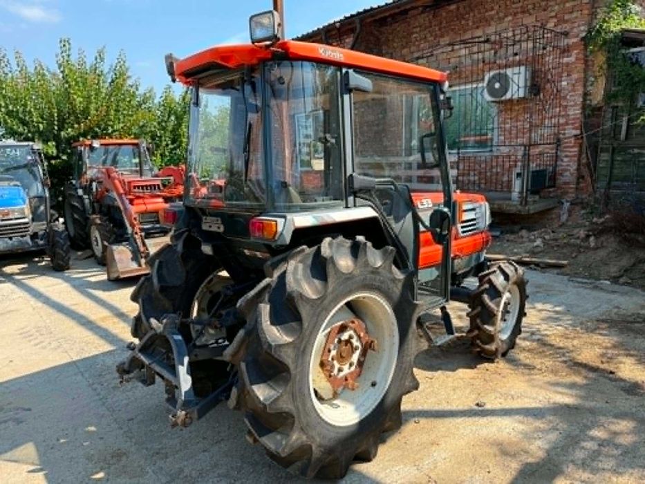 Трактор KUBOTA L33 4x4
