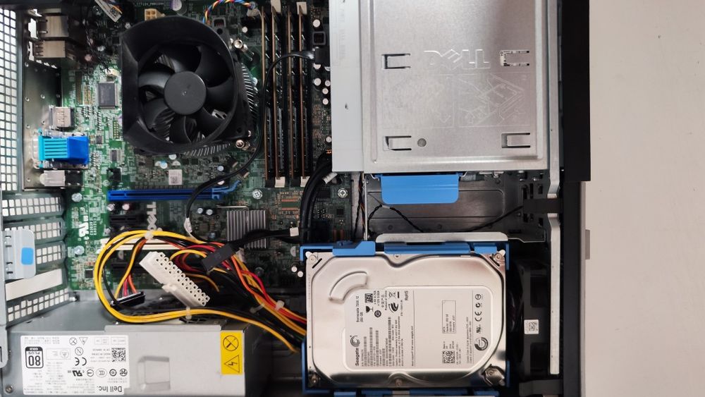 Unitate PC Dell Optiplex 790 DEFECT (Sursa arsa) - Pentru Piese / Reparare
