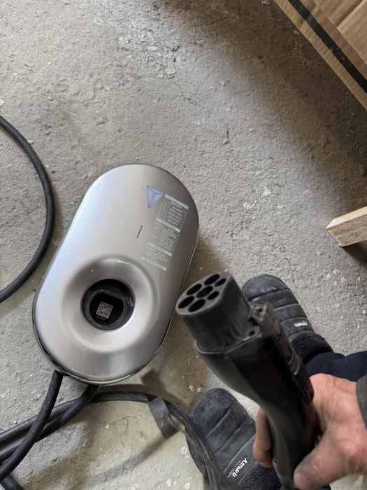 Зарядное устройство (оригинал) на DEEPAL S07