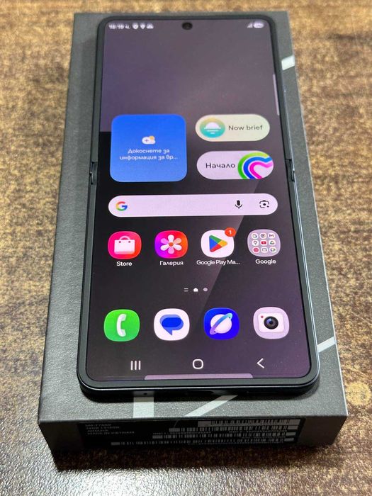 Samsung Galaxy Z Flip7 5G 512GB / 12GB RAM – Jet Black