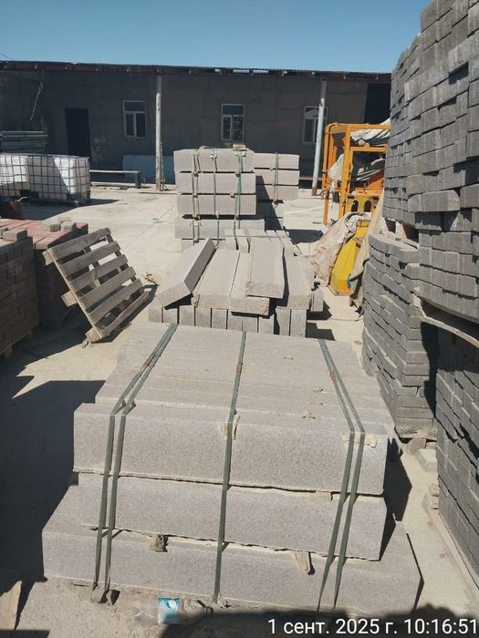 Бардюр гранитный