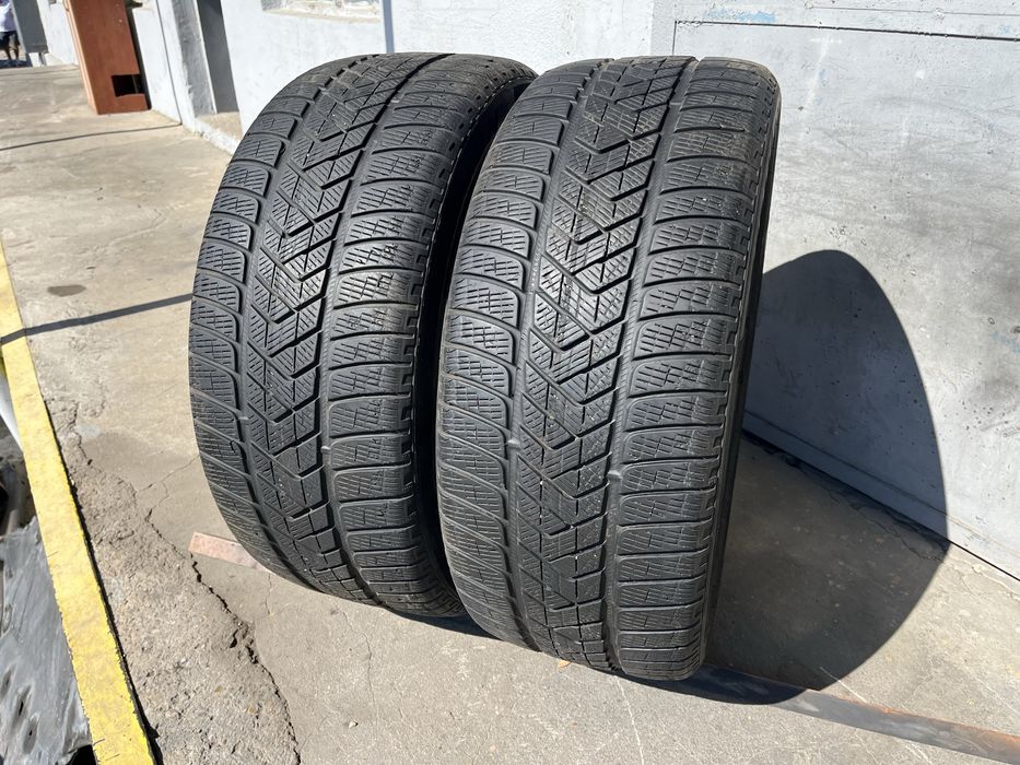 2 бр. зимни гуми 255/45/20 Pirelli 5+ mm DOT 0513