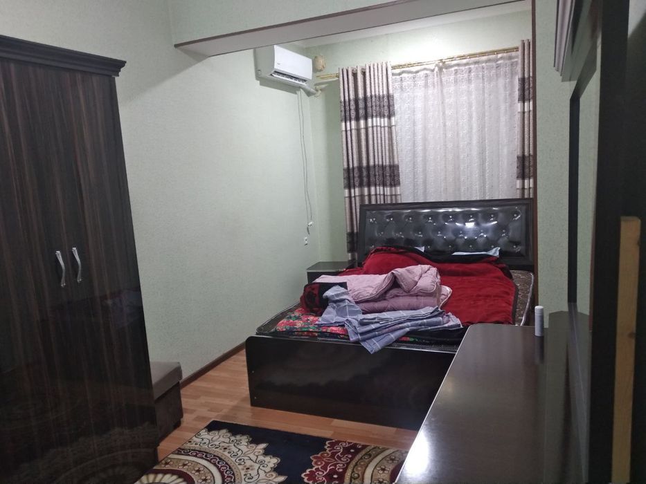 Fargona sh. Asaka bank orqasida 3 xonali uy sotiladi