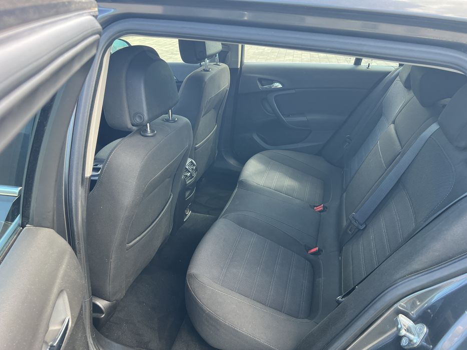 Opel insignia 2.0 160cp / schimb