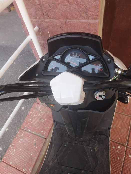 Продам мопед автомат