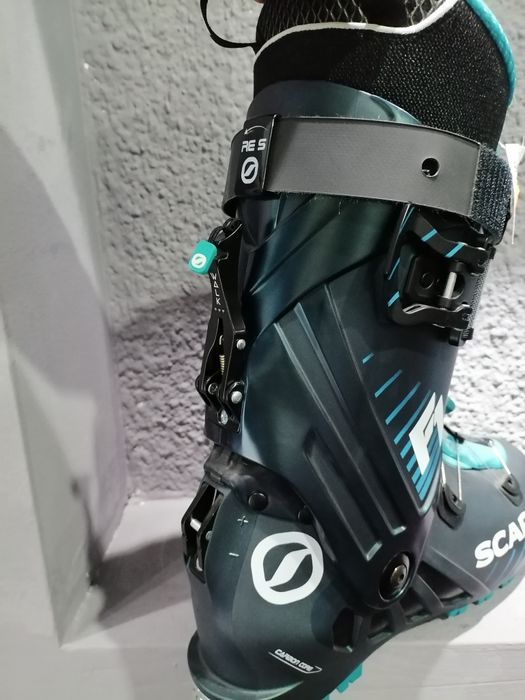 Clapari schiuri ski tura Scarpa F1 Carbon Nou! Marime 30